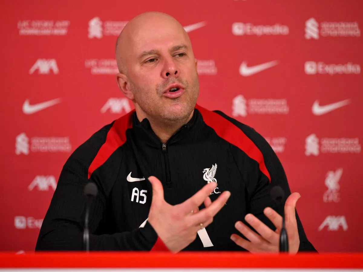 Arne Slot gives Marc Guehi to Liverpool transfer update after confirming devastating news