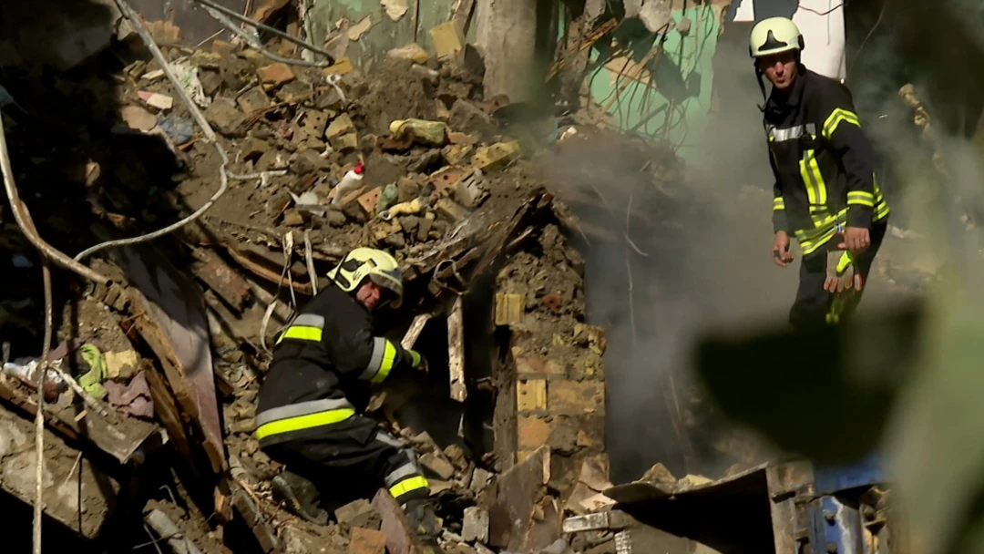 A Kyiv Man Survived As His Home Collapsed. Rescuers Want Others To Be Ready For Disaster.