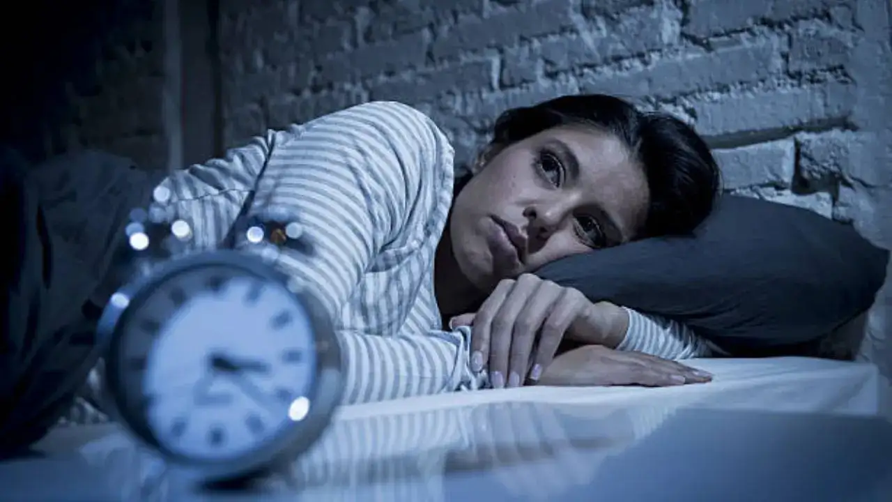 Insomnia Warning: Experts Call It a Mental Health Emergency; Here’s How You Can Heal