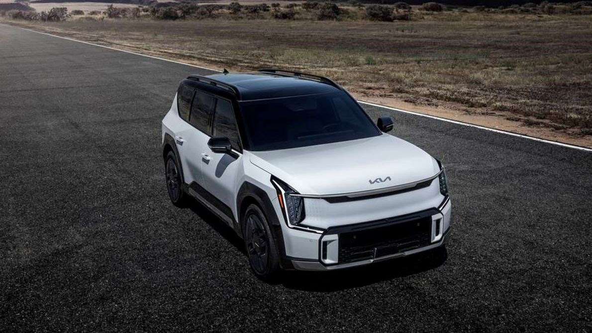 Kia advances EV Mobility experience with new Plug and Charge Technology