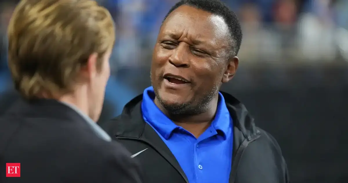 Barry Sanders rushed 15,269 yards in 10 seasons, retired 1,457 yards from NFL record