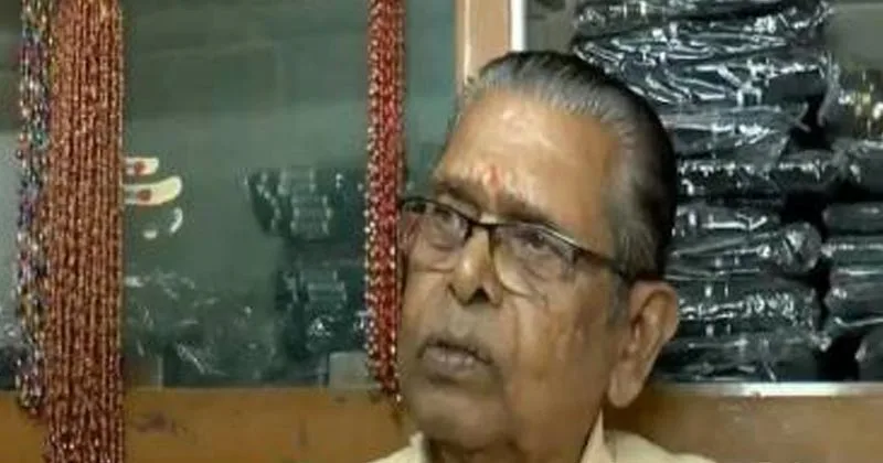 ശബരിമല ശ്രീകോവിലിന്റെ വാതില് ബംഗളുരുവിലെ ക്ഷേത്രത്തില് പ്രദര്ശിപ്പിച്ച് ഉണ്ണികൃഷ്ണന് പോറ്റി പണപ്പിരിവ് നടത്തി