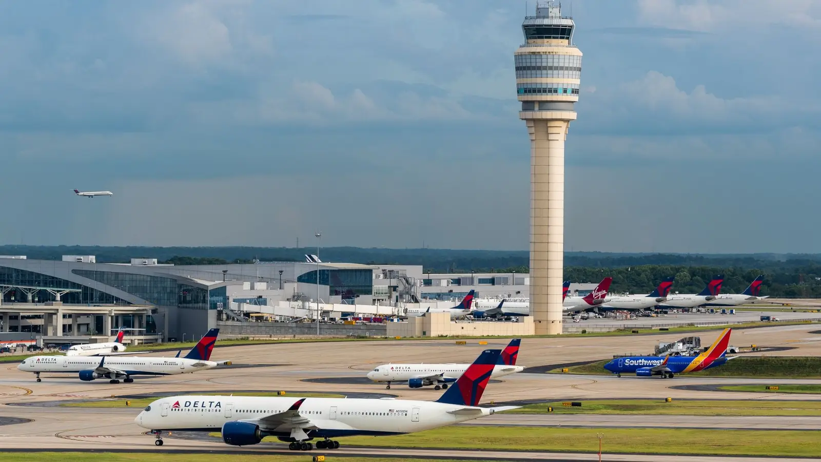 Atlanta Police Arrest Man Who Planned To Shoot Up Hartsfield-Jackson Airport With Assault Rifle