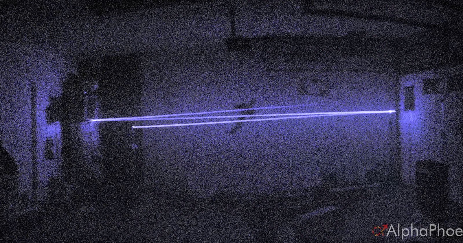 Man Builds Two Billion FPS Camera That Literally Records at the Speed of Light