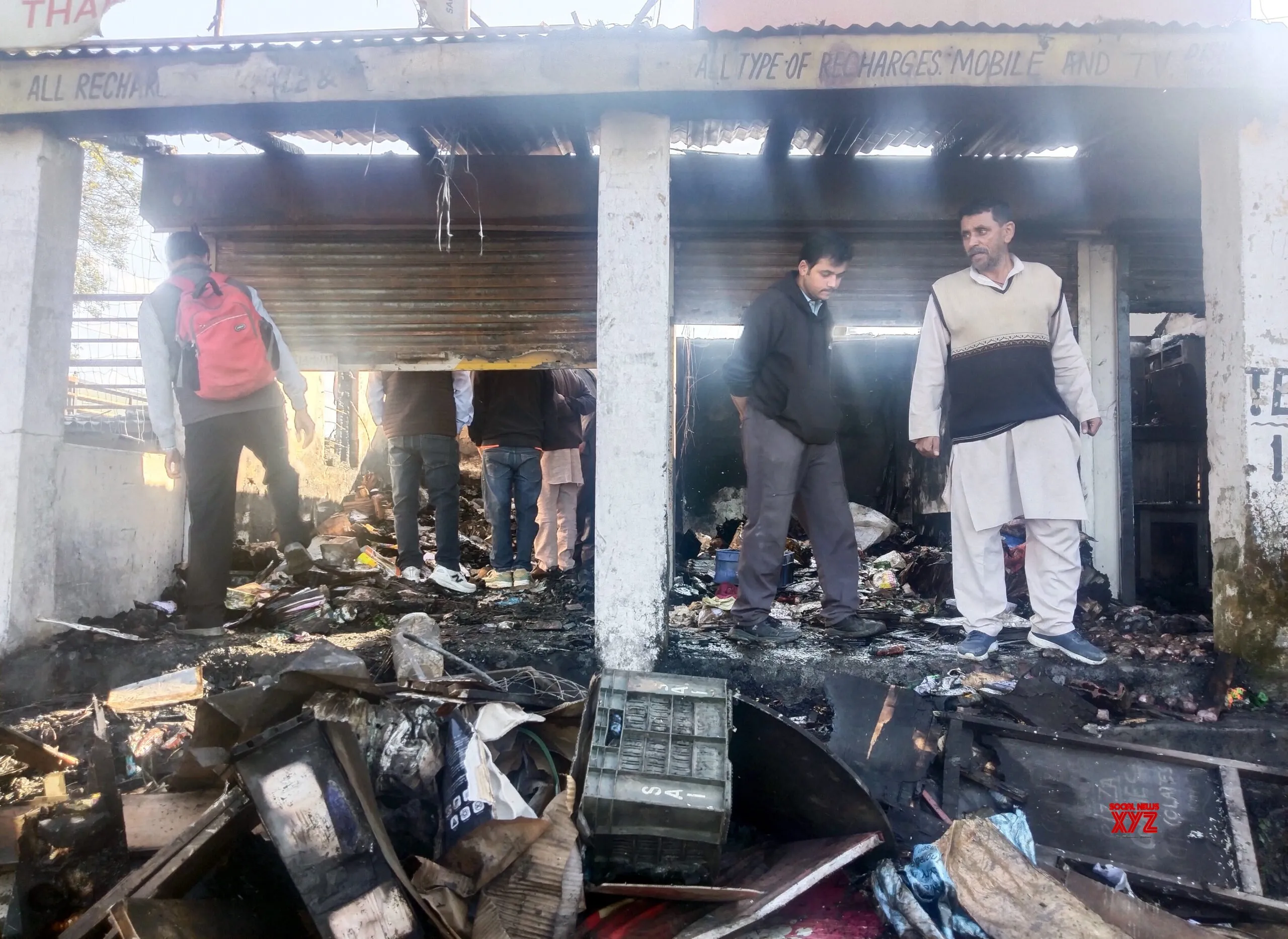 Shimla: Shops gutted in fire on Diwali night #Gallery