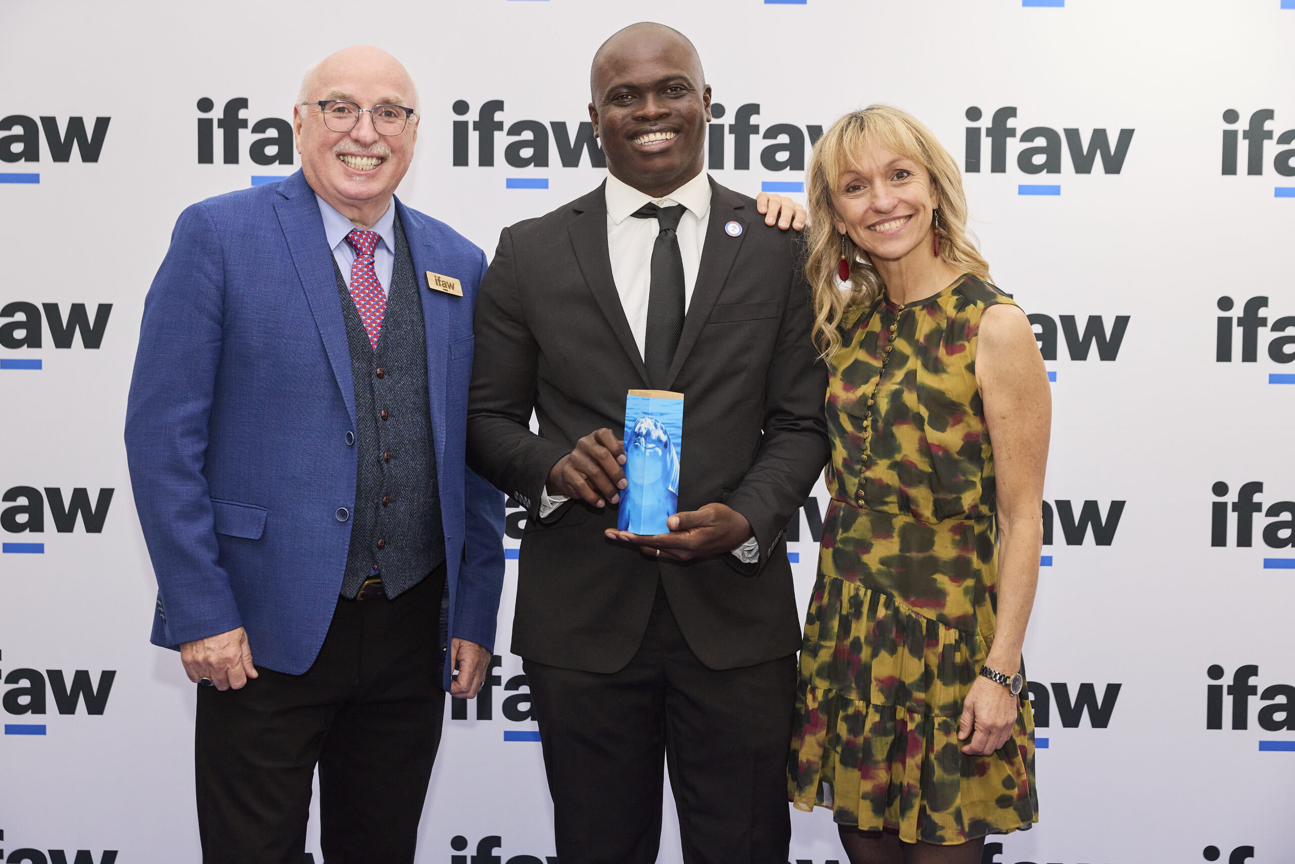 Jamal Galves receives International Wildlife Award