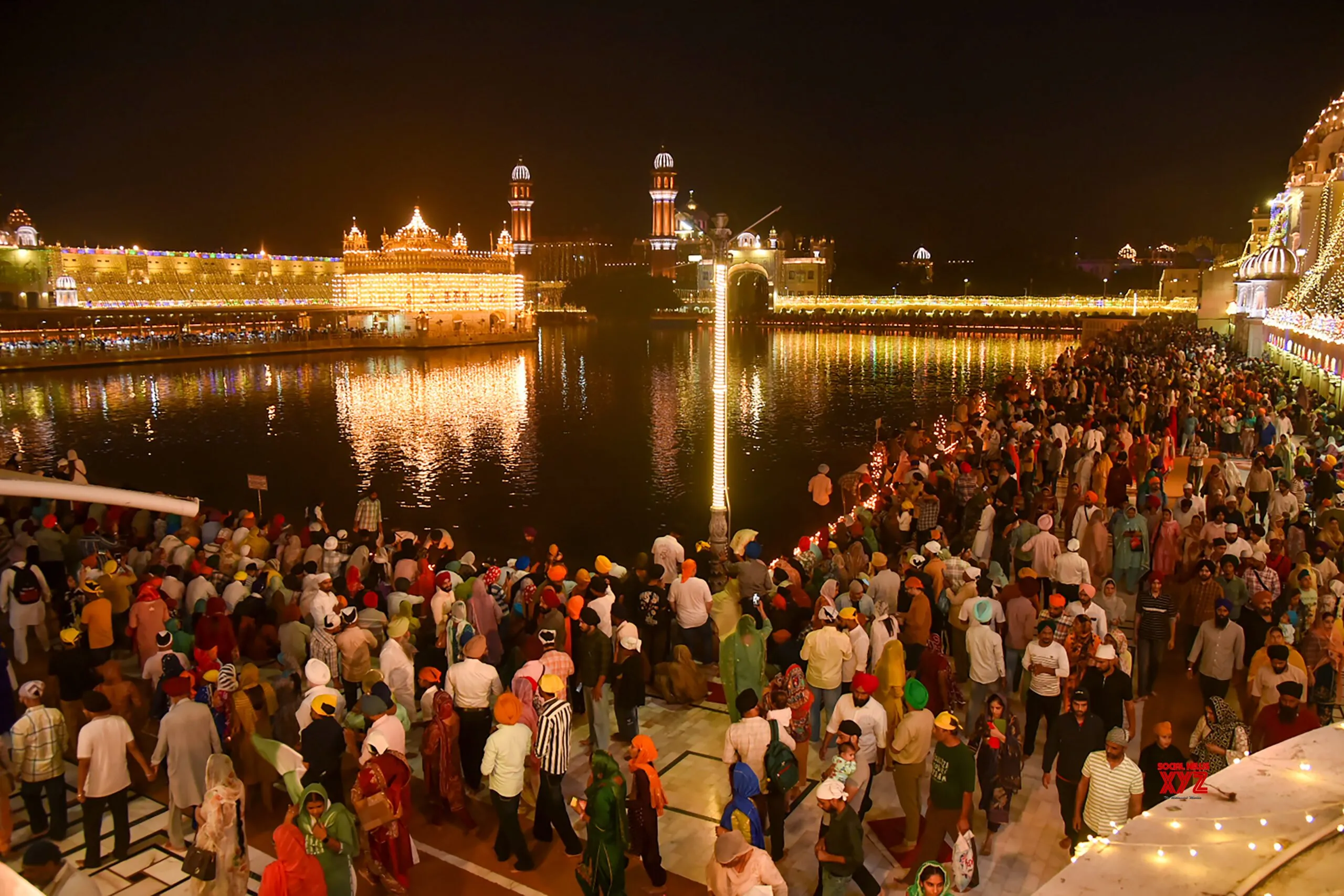 Amritsar: Golden Temple Illuminated for Bandi Chhor Divas #Gallery