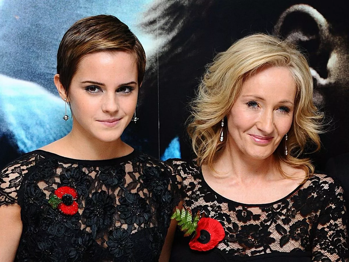 JK Rowling bizarrely reacts to Emma Watson’s olive branch comments amid fallout