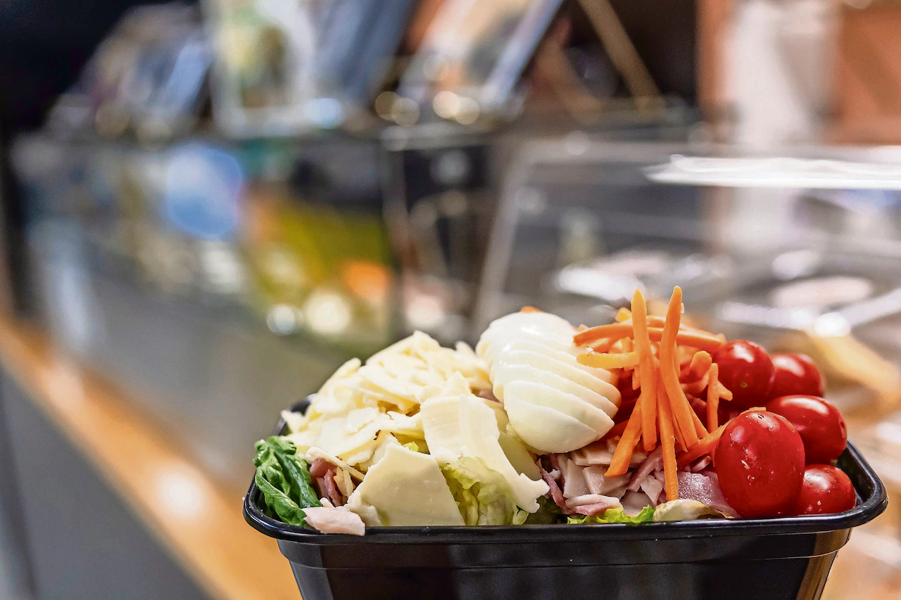 Food influencer dies after childbirth in unexpected complication: Report