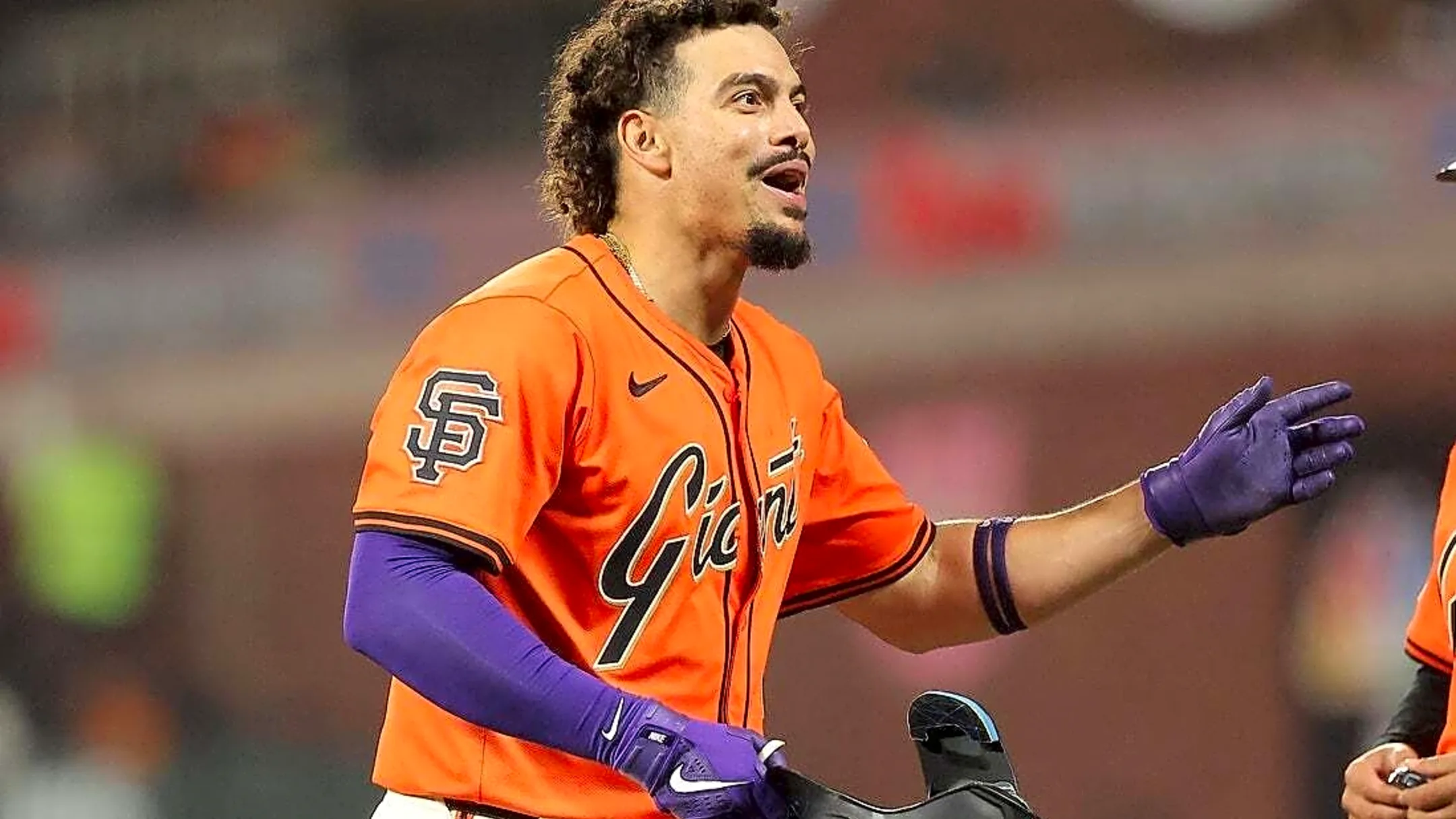 Giants grab early 5-run lead, coast past lowly Rockies