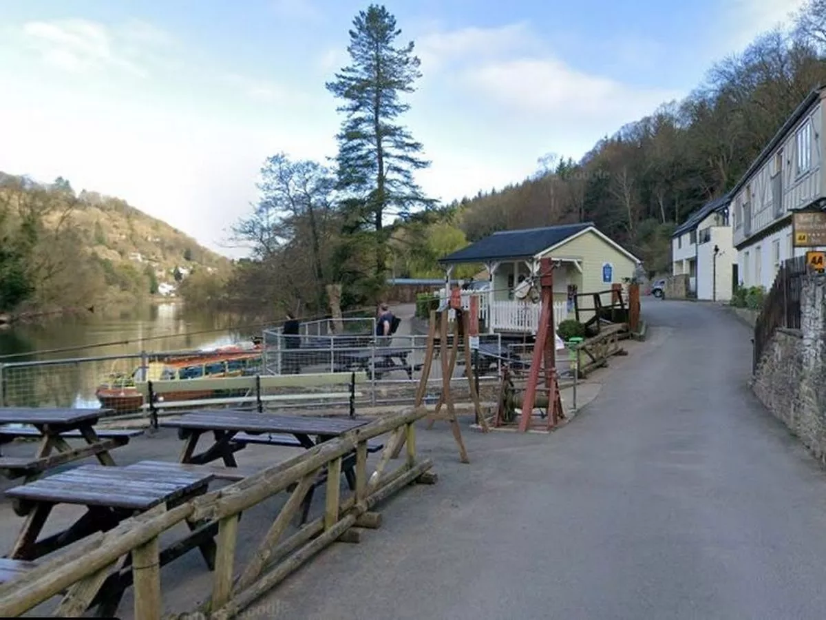 The cosy village that's a 'must visit' in autumn and only 80 minutes from Birmingham