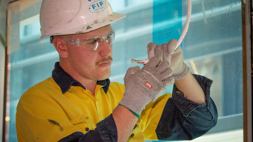 Electrical apprentices exposed to potentially deadly shocks on the job