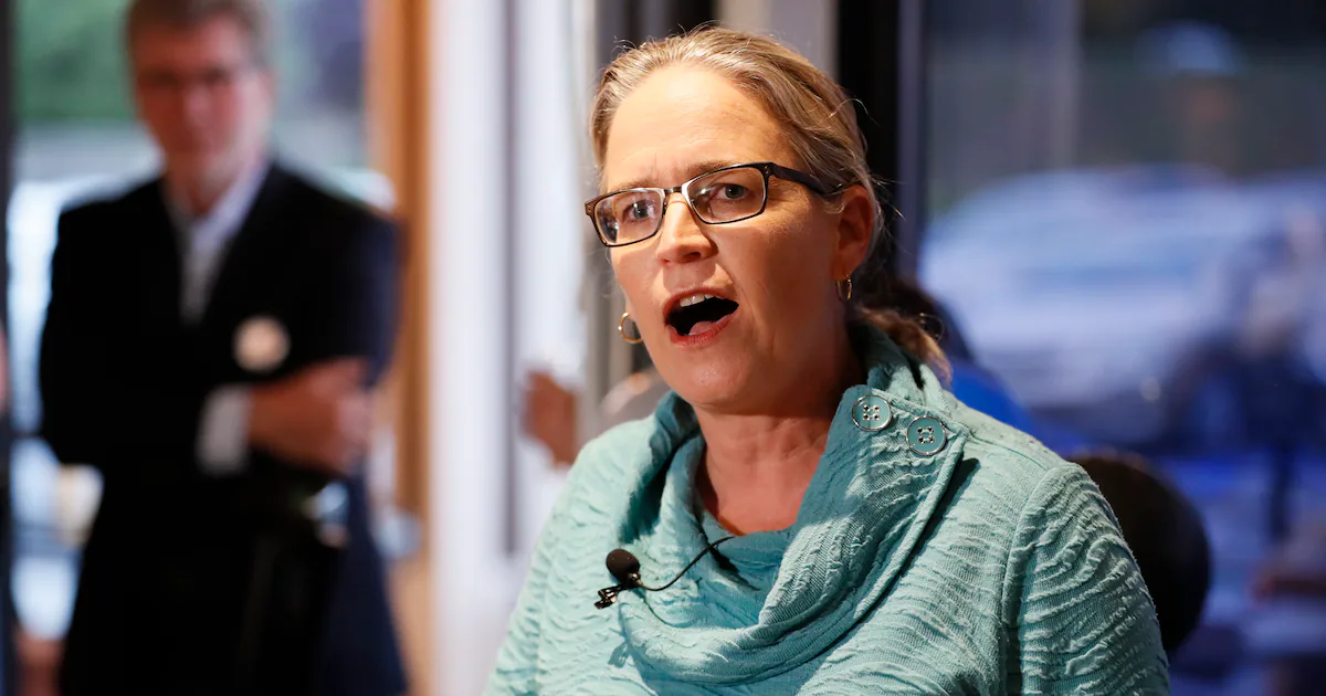 Democrats debate identity politics, leadership