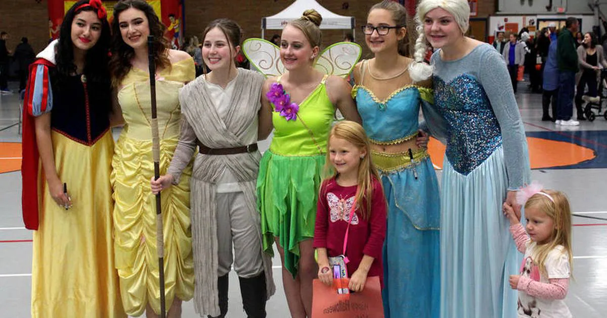 5 Things to Do: Monster Mash Bash in Oswego, Halloween Happy Hour and more this weekend