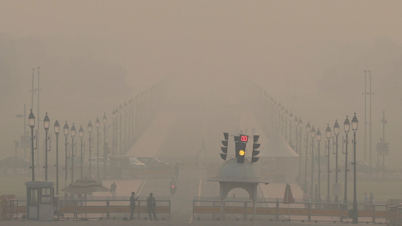 New Delhi air quality worsens during Diwali, despite push for 'green' firecrackers