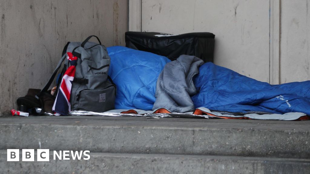 'People should not be dying on the streets'