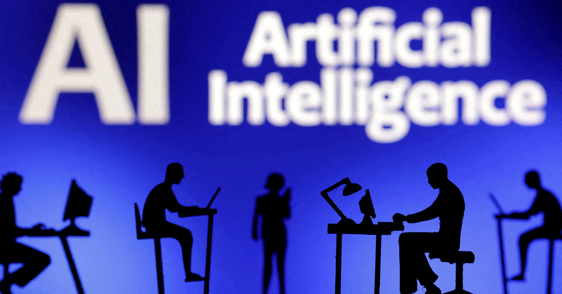 US right-wing media figures, tech pioneers call for superintelligent AI ban