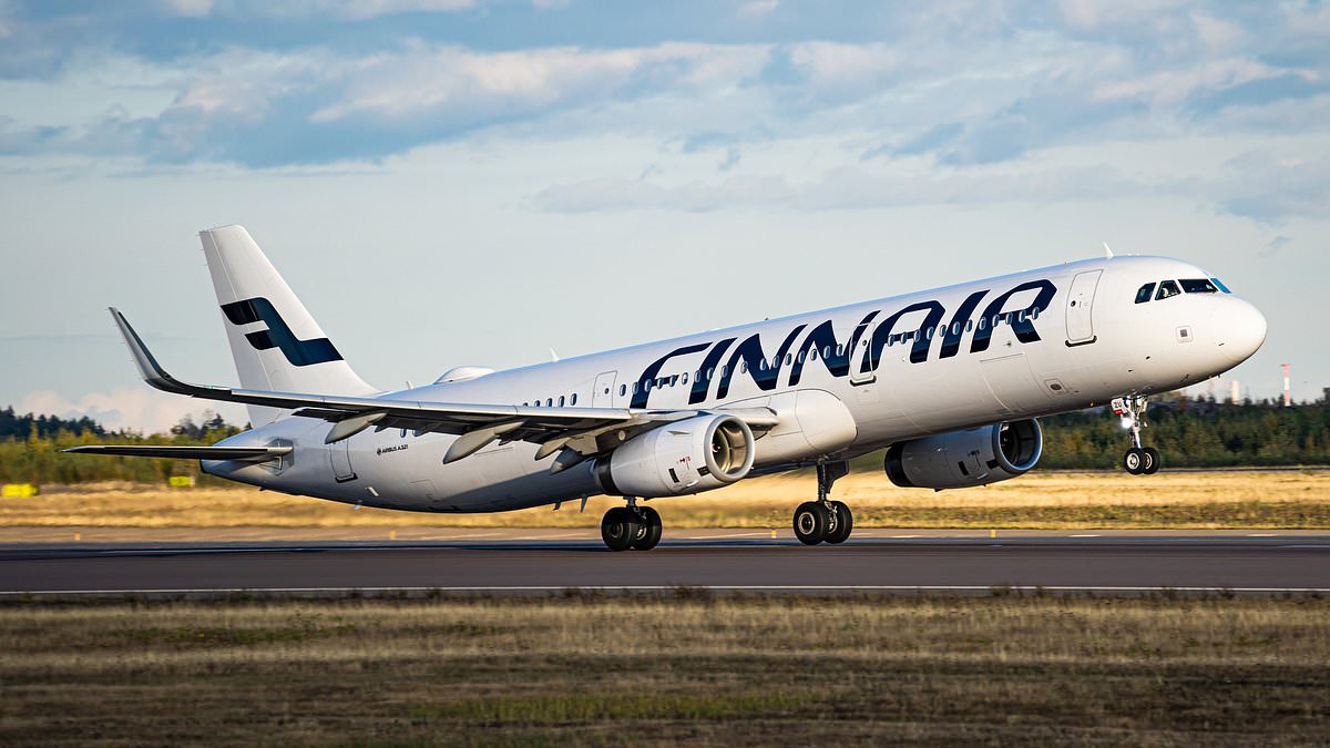 Thousands of passengers see flights cancelled after 'seats incorrectly cleaned'