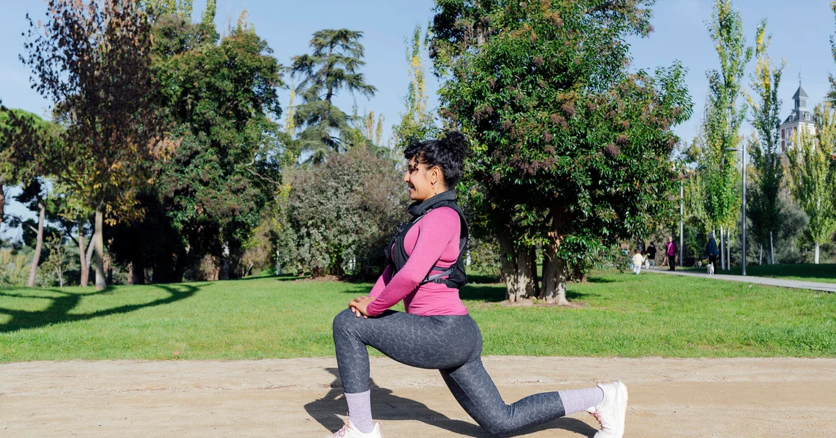 Do weighted vests help give you a better workout? A doctor shares possible benefits and risks.