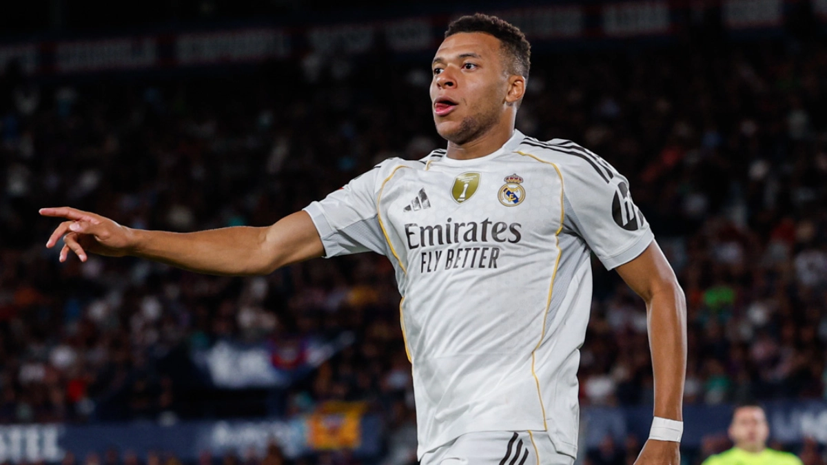 Will Kylian Mbappe Play Tonight in Atletico Madrid vs Real Madrid La Liga 2025-26 Madrid Derby Match? Here’s the Possibility of French Star Featuring in Starting XI