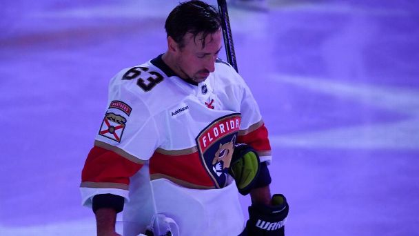Brad Marchand's emotional return to Boston leads welcome back moments