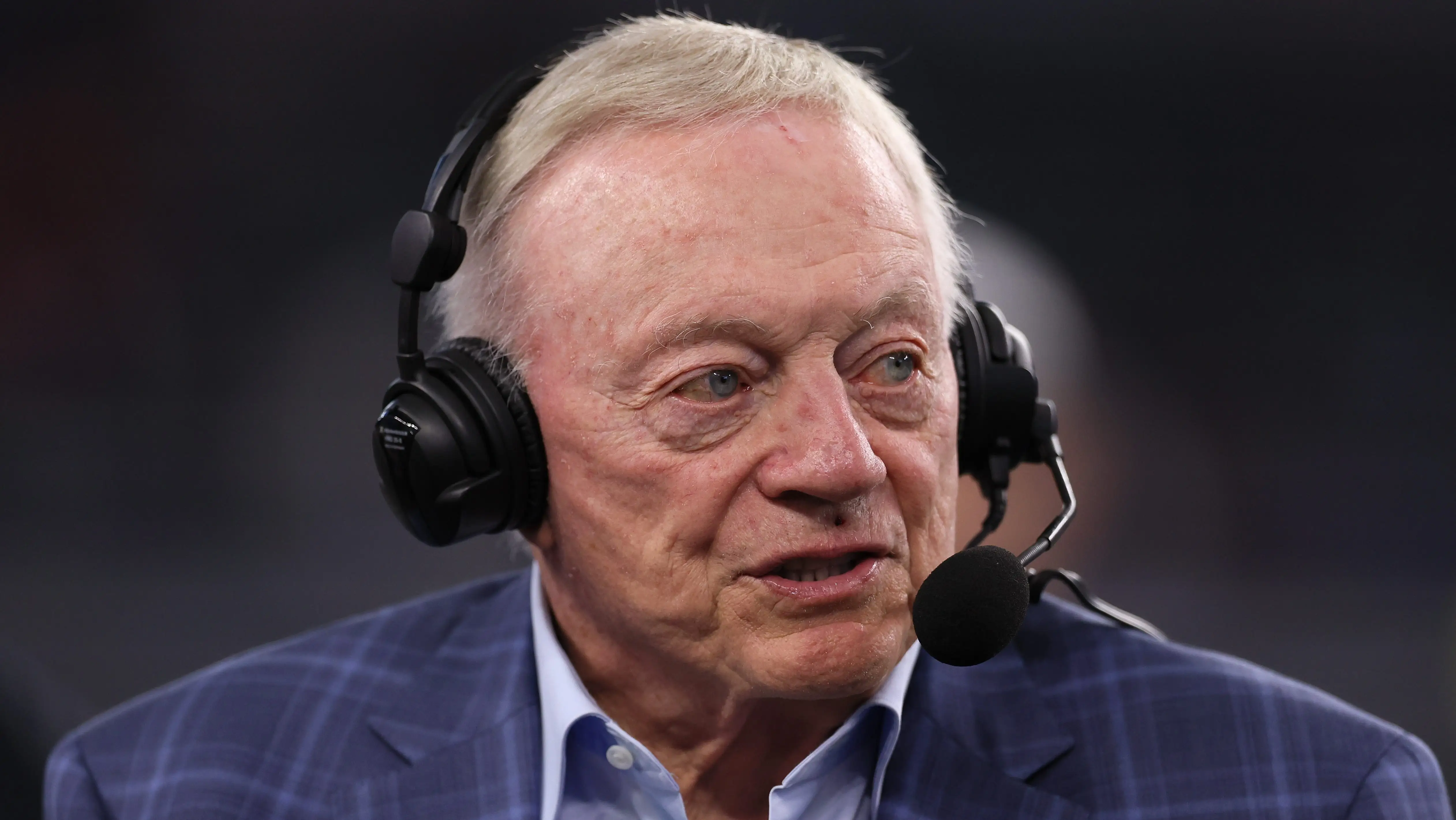 Cowboys Trade Proposal Lands Defensive Help From Browns