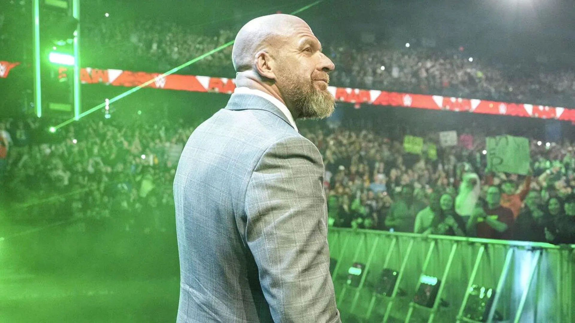 Triple H may be forced to turn one of his top WWE champions heel after SmackDown