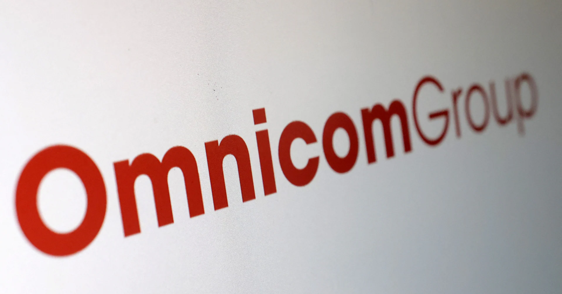 Omnicom posts increase in quarterly revenue on advertising strength