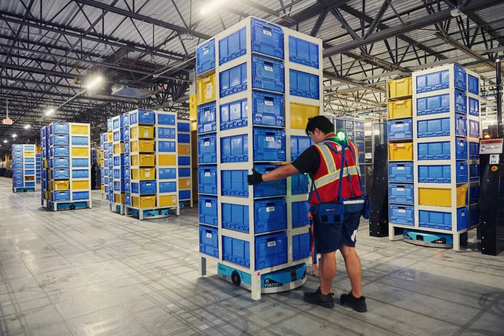 Amazon Memos Point To Robot Takeover - 600,000 Jobs Could Vanish