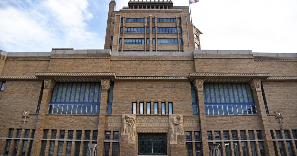 Costs to replace Woodbury County Courthouse freight elevator more than $300,000