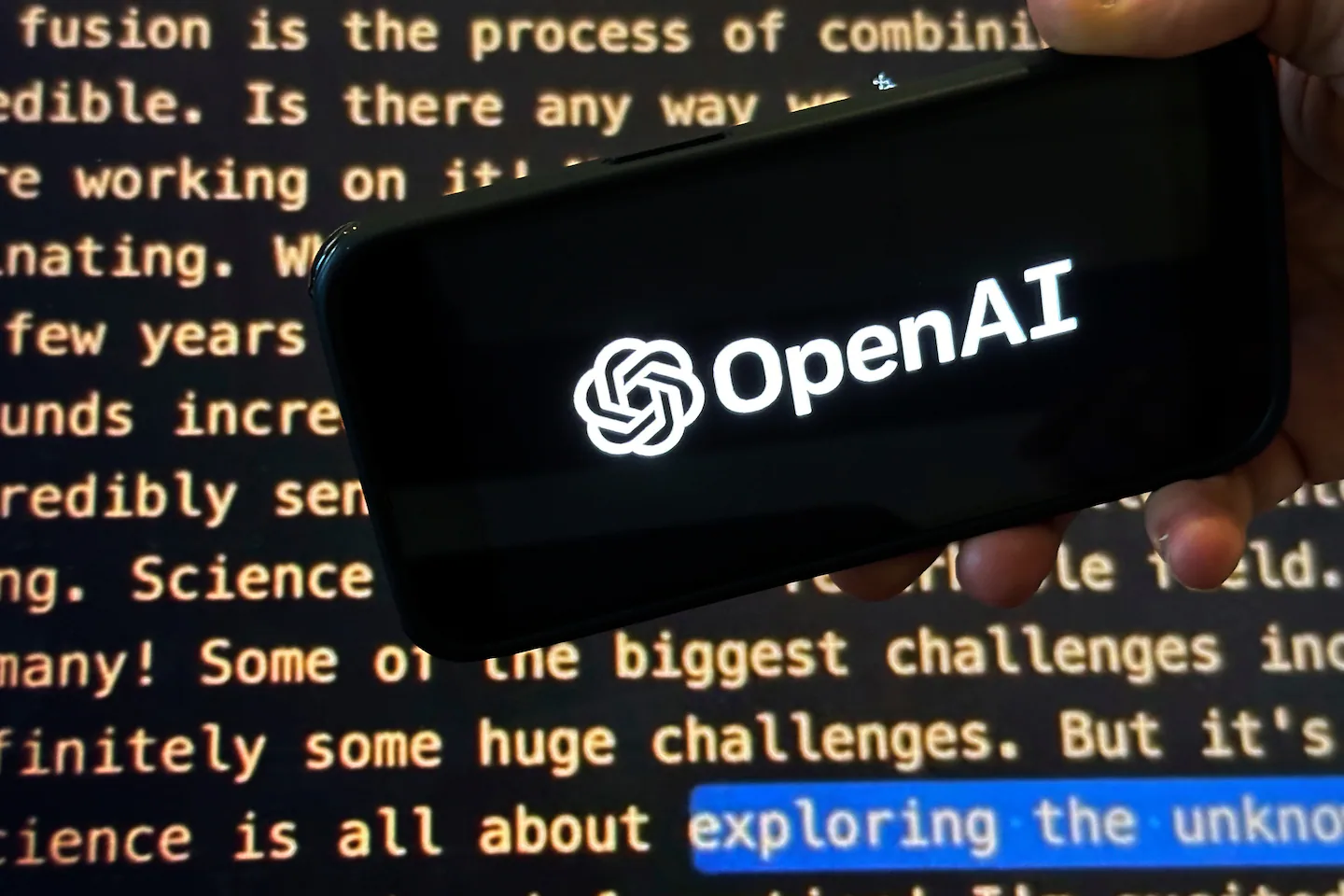 OpenAI launches web browser