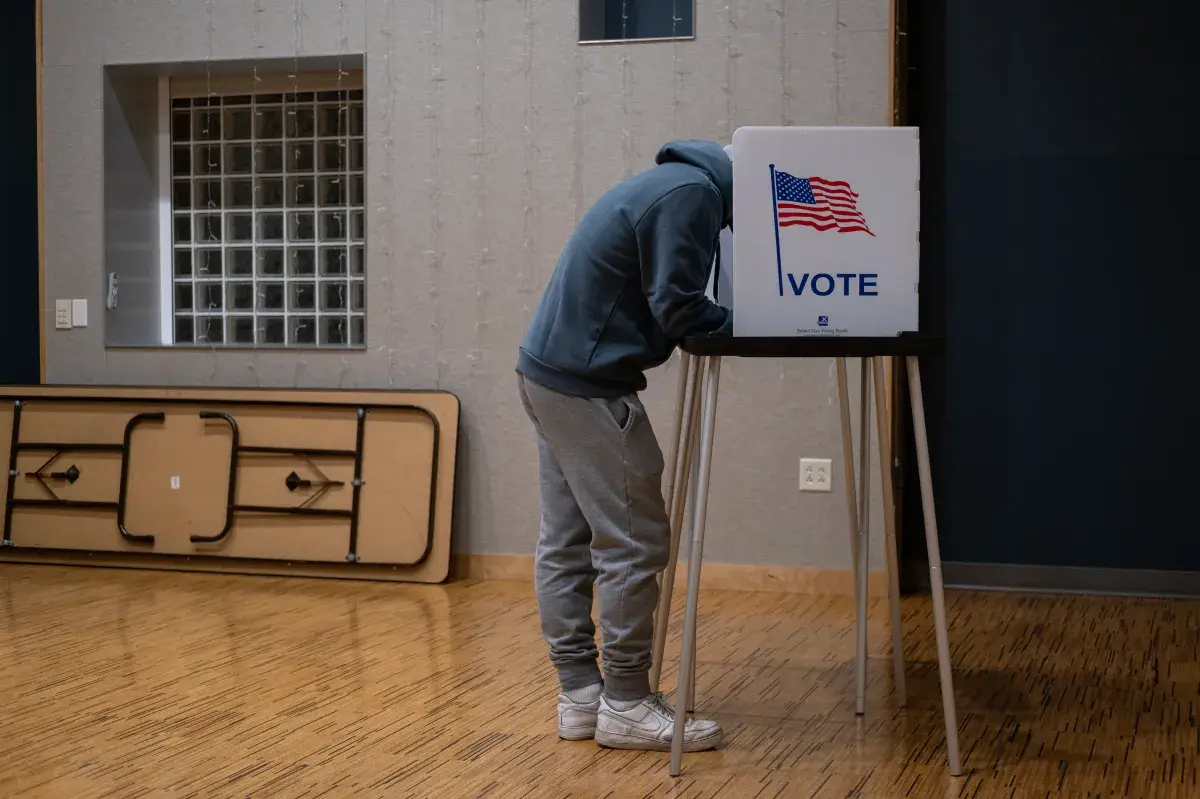 Democrats Within Striking Distance of Flipping GOP Seats in 2 Swing States