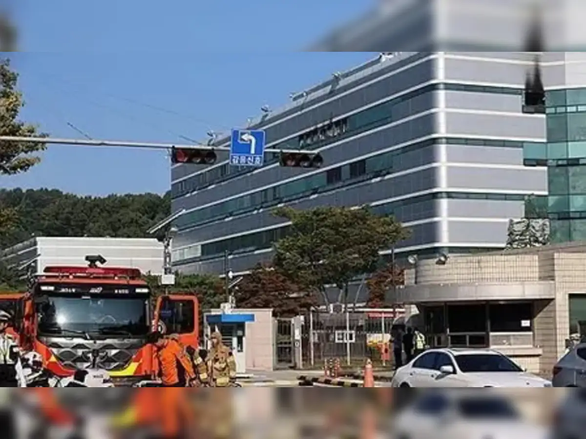 South Korea scrambles to restore services after major state data centre fire