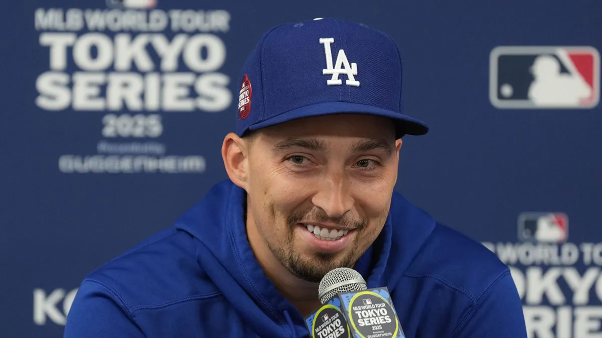 Dodgers pitcher Blake Snell catches Lakers game before flying to Toronto for World Series start