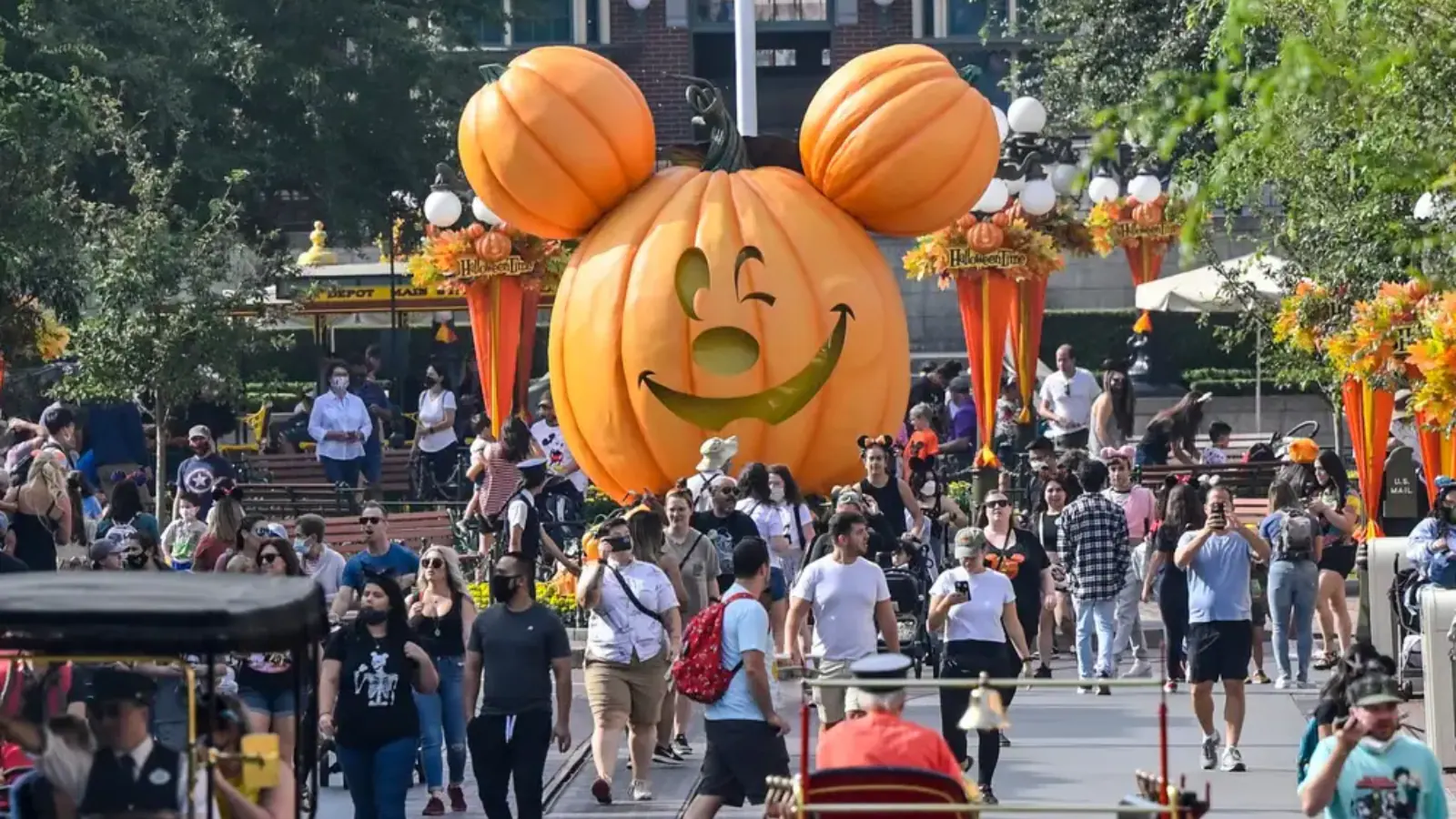 6 Best Halloween Festivals Around the World