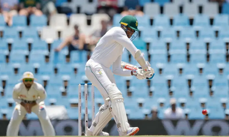 Muthusamy, Rabada take South Africa into 71-run lead over Pakistan