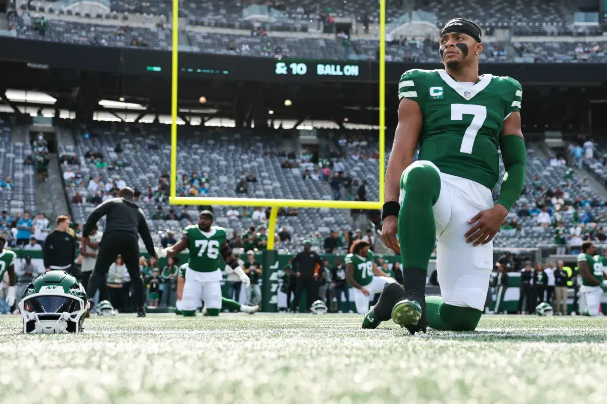 Jets Owner Blames Justin Fields for Disaster Start