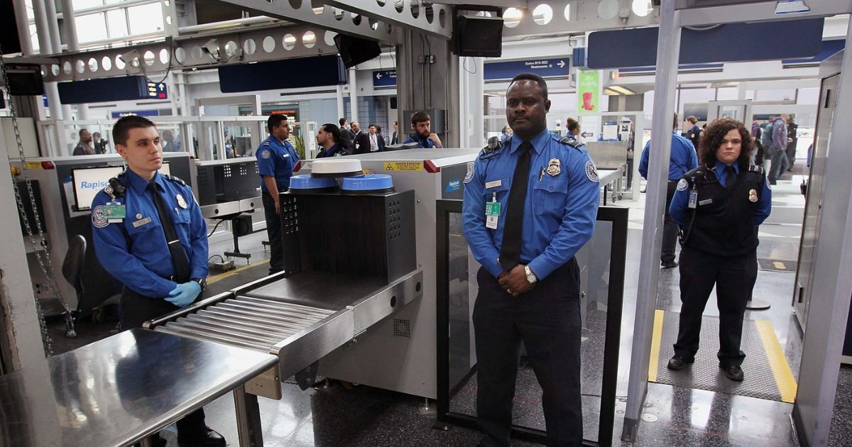 TSA Issues Warning on What’s Ahead as Employees Are Forced to Work Without Pay During Government Shutdown