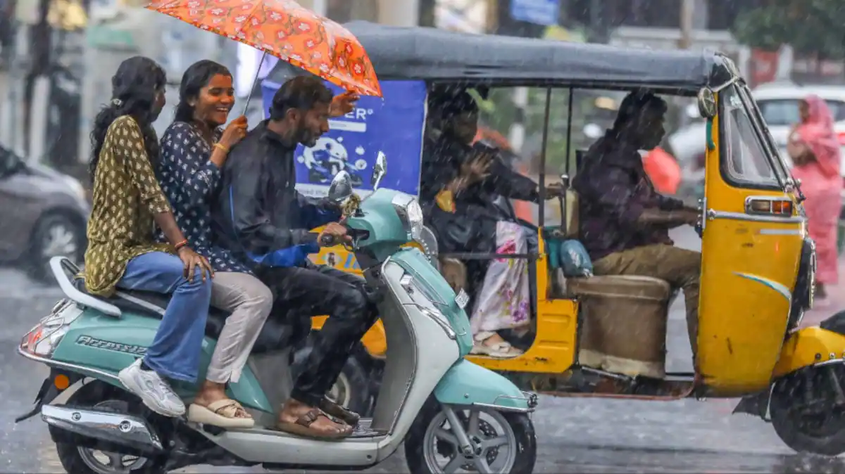 Hyderabad Rains: Musi River Overflows, 1,000 Evacuated As City Grapples With Torrential Floods | VIDEOS
