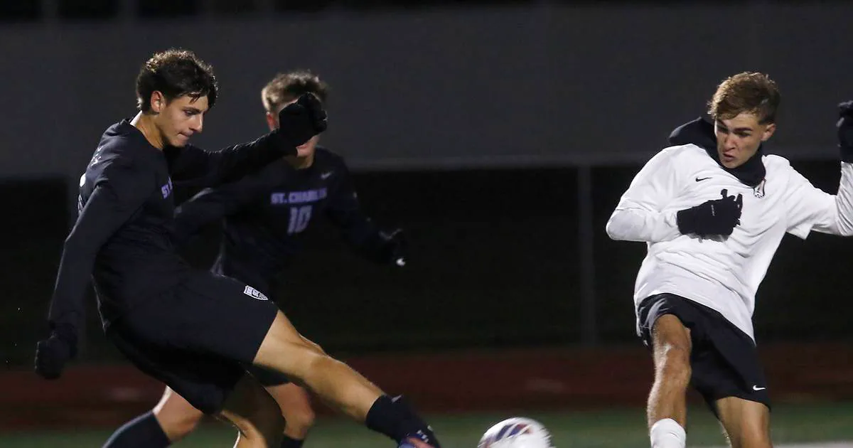 St. Charles North ousts McHenry, Huntley rolls over Jacobs in IHSA 3A regional semifinals