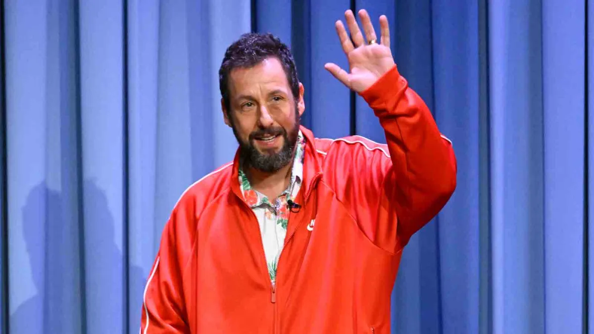Adam Sandler visits Caleb Williams after Bears’ win Sunday