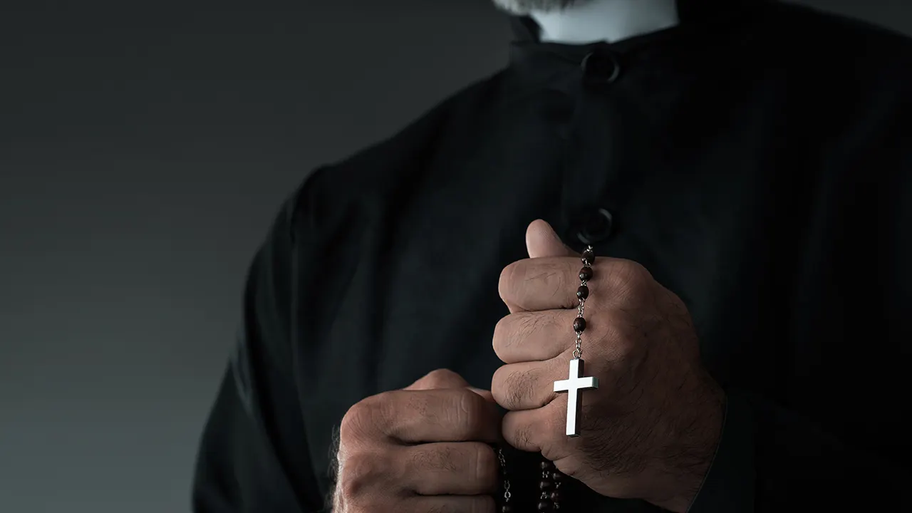 Spanish priest acquitted after facing 3 years behind bars for criticizing radical Islam