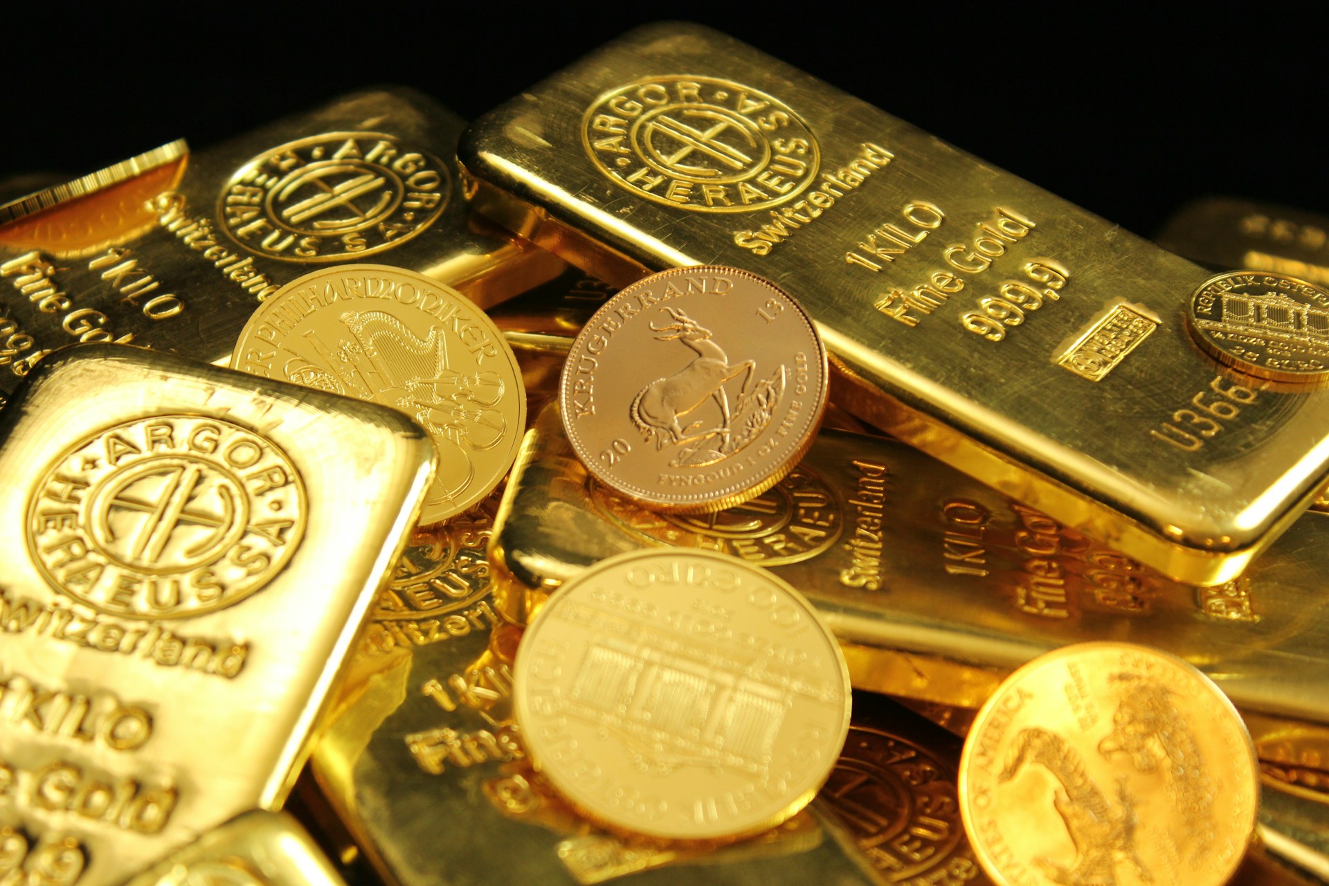 Gold Prices Today Are Down - But Analysts' Predictions Warn the Worst Is Yet to Come