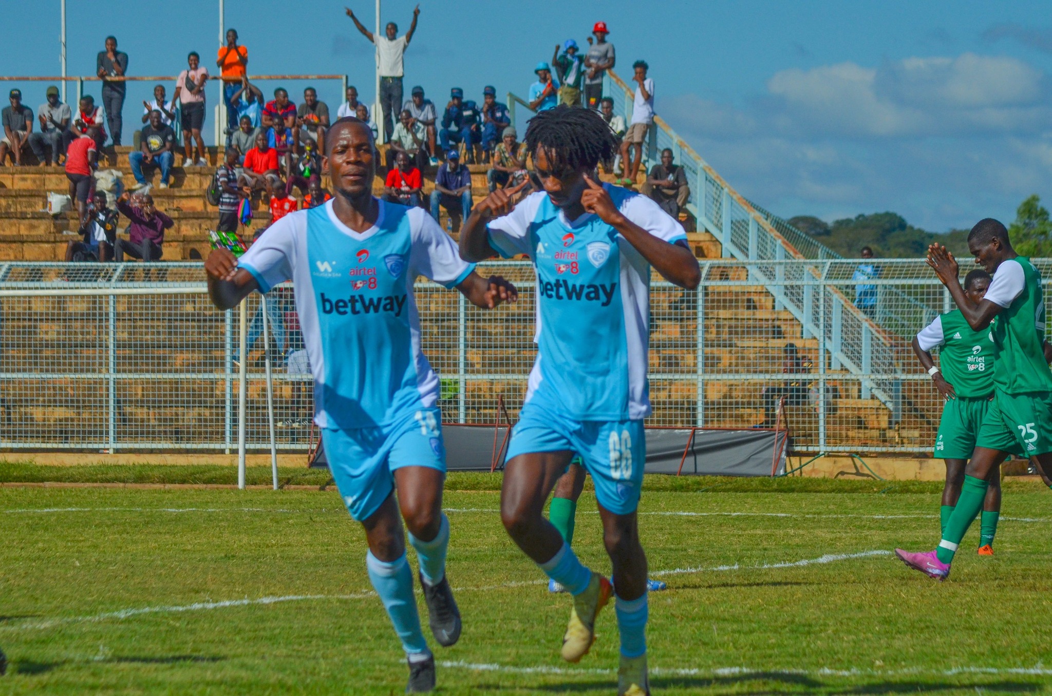 Nomads, Silver optimistic of sailing through