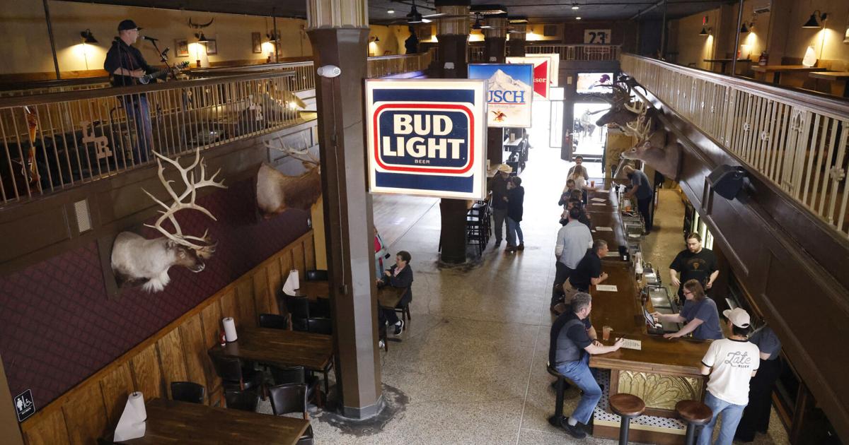 Late Rider bar in downtown Moline closes