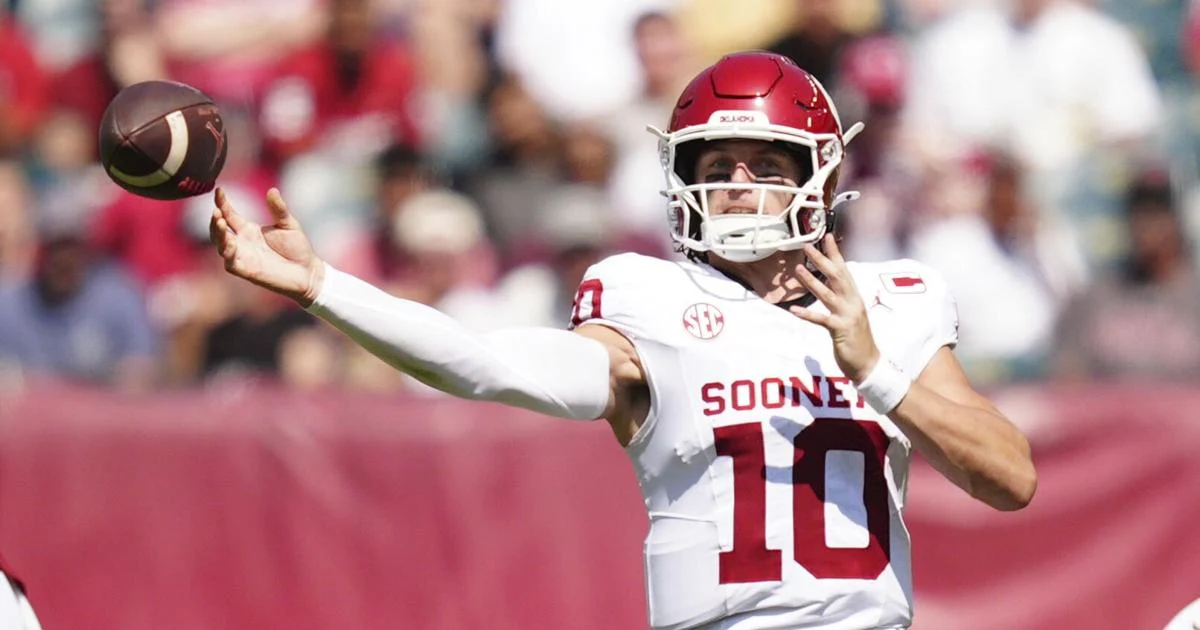 John Mateer leans on OU teammates and Dr. Steven Shin as thumb continues to heal