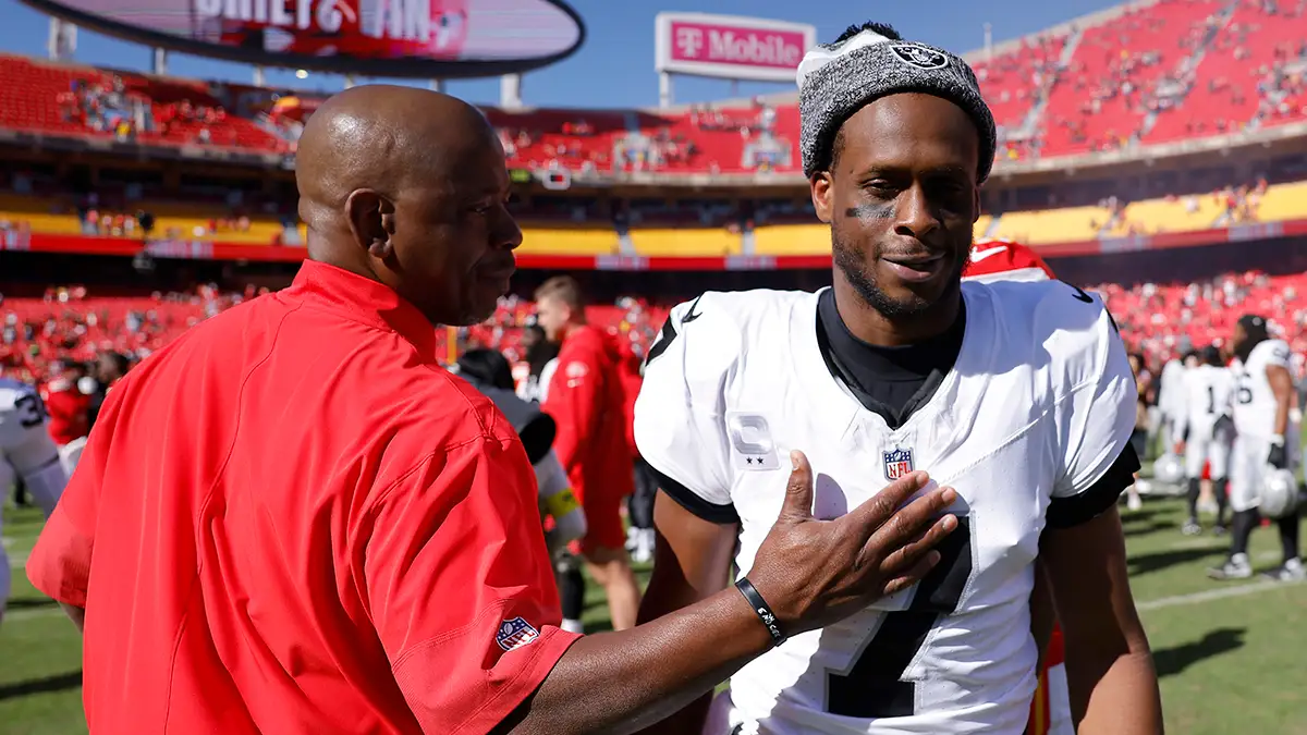 Raiders' Geno Smith Replacement Predicted to Dante Moore