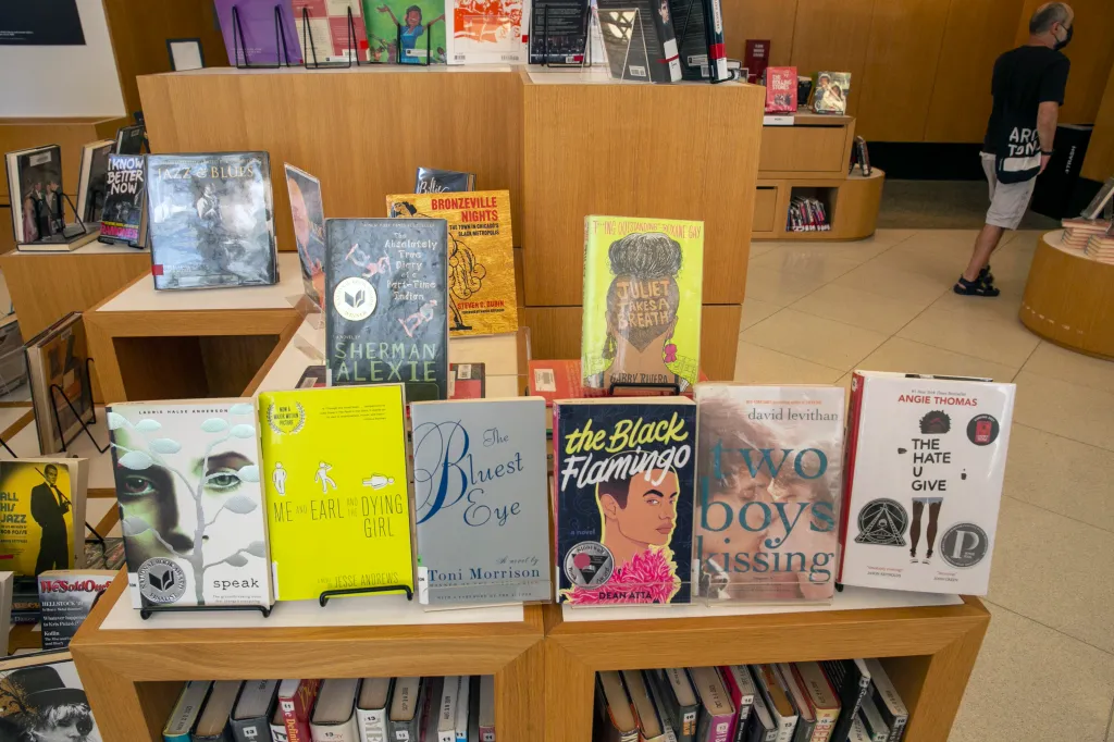 Military must put banned books back on base school shelves