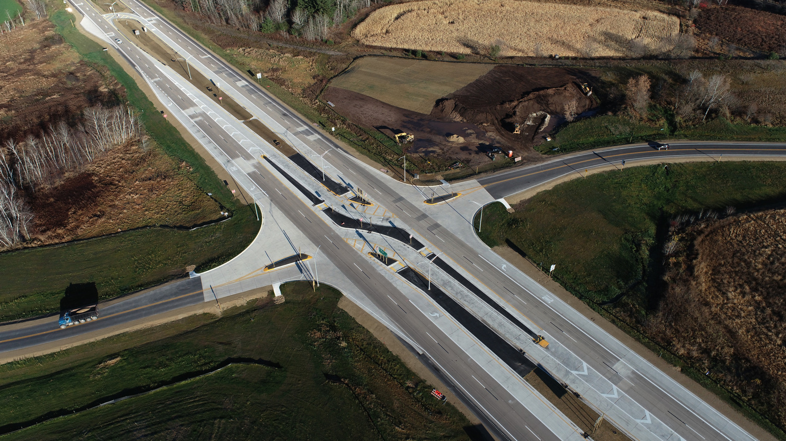 Here's How The RCUT Intersection Safely Moves Traffic Around