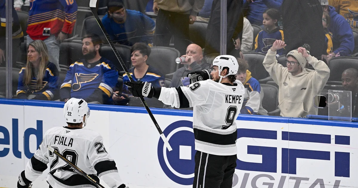 Kempe scores in OT to top Blues, ending Kings' four-game losing streak